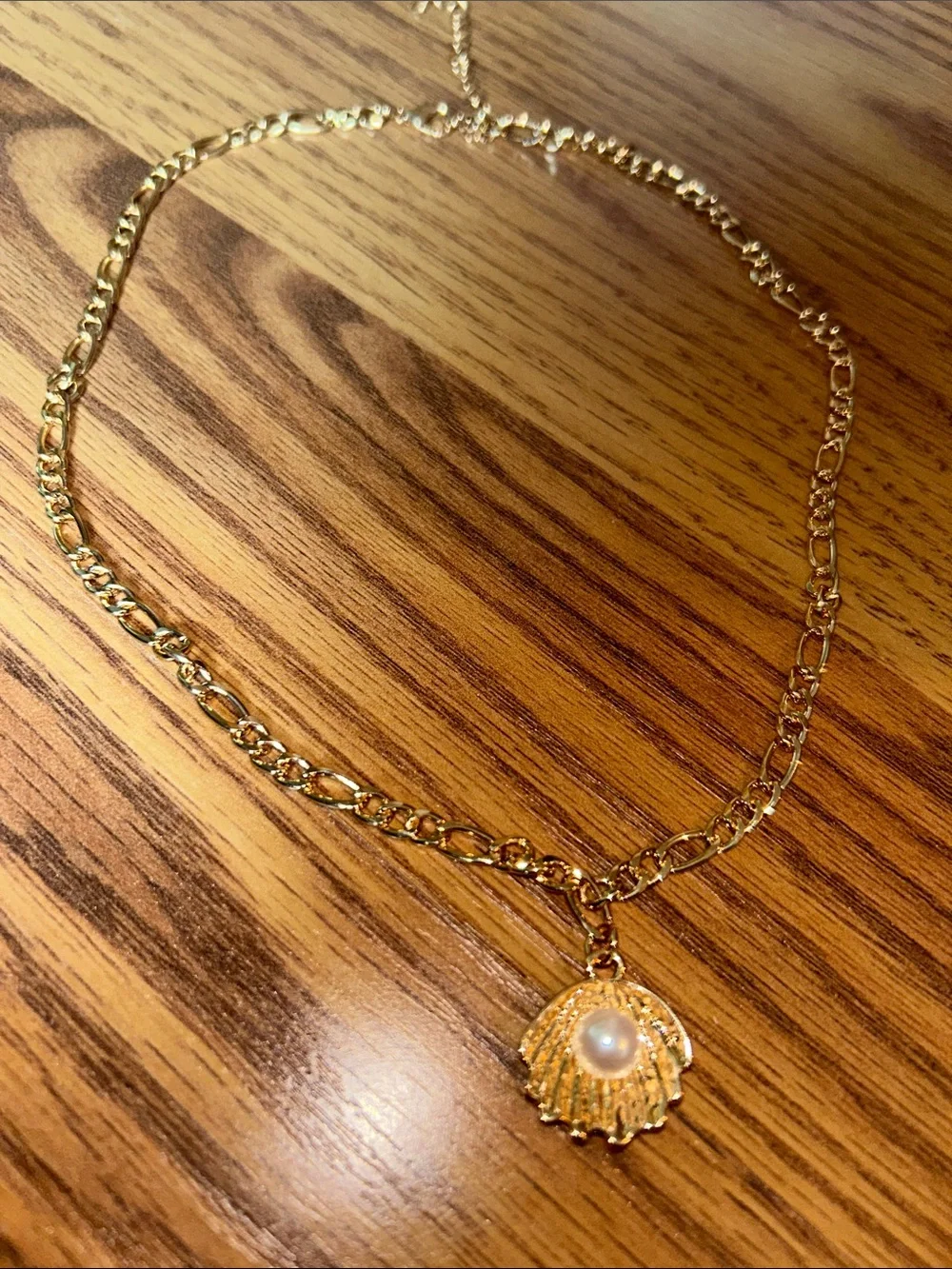 Gold Chain Necklace with Pearl Shell Pendant - Women Jewelry